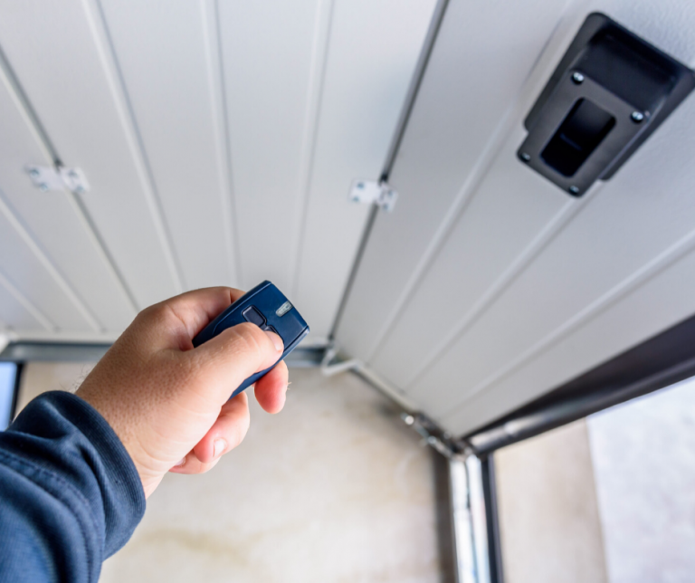 die geschichte mit der hand 768x644