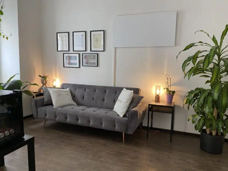 grazzia permanent makeup studio2 1024x768 1 768x576