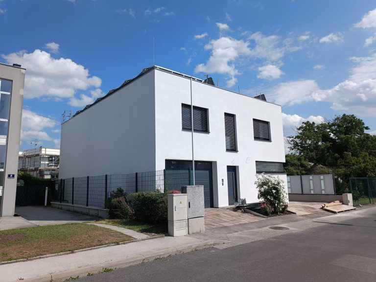 b4f52cba ed59 4a30 bf64 e32277450b53 768x576