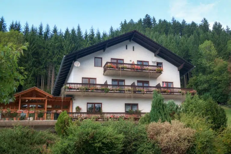 Regionale Firmen Steiermark 3 alpenpension 01 768x512