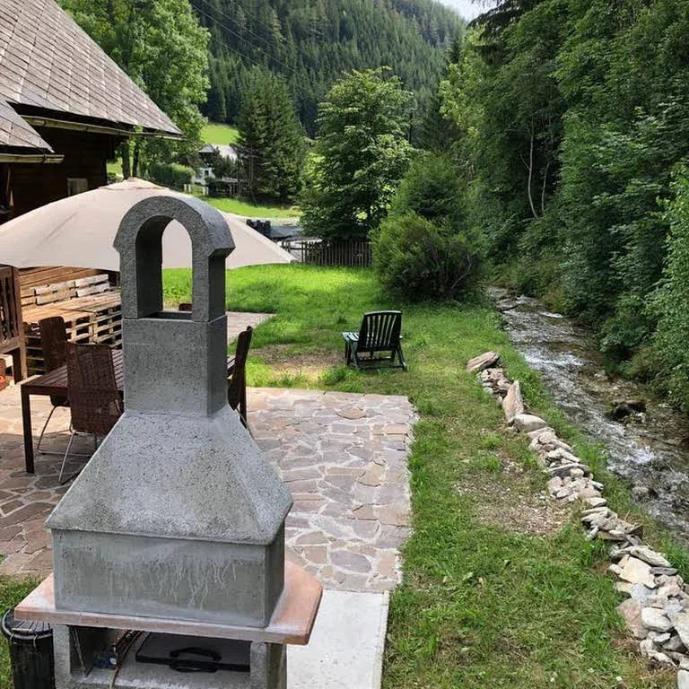 grillplatz bach garten