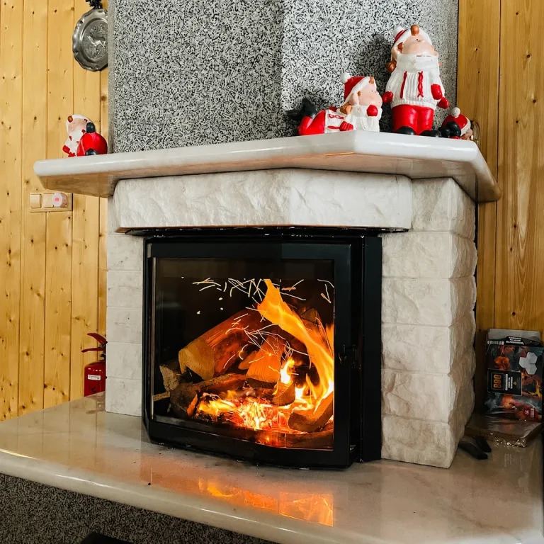 kaminfeuer chalet 768x768